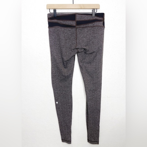 Lululemon Black Gray Chevron Wunder Under Leggings Size 10 - Picture 5 of 9